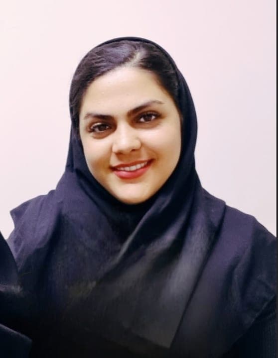 مونا نعمتی